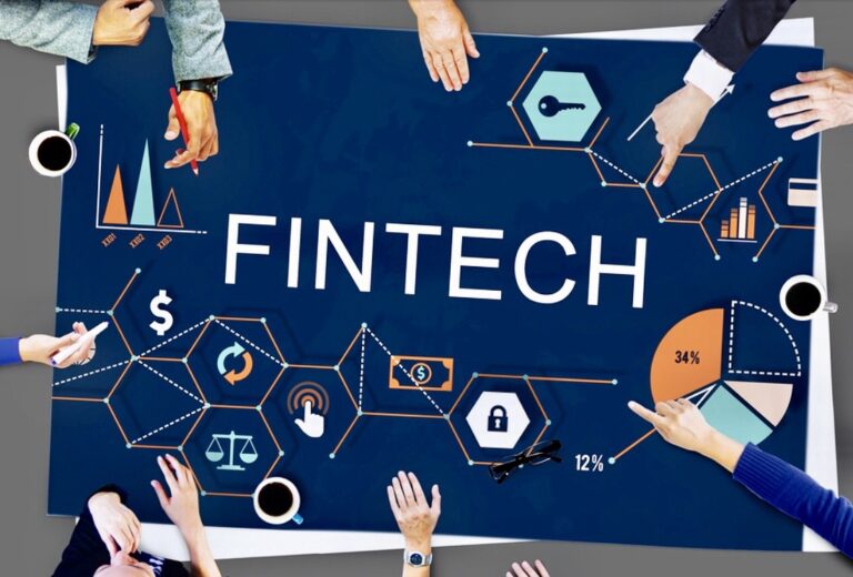 Teknologi Finansial (Fintech): Mengubah Cara Orang Mengelola Keuangan